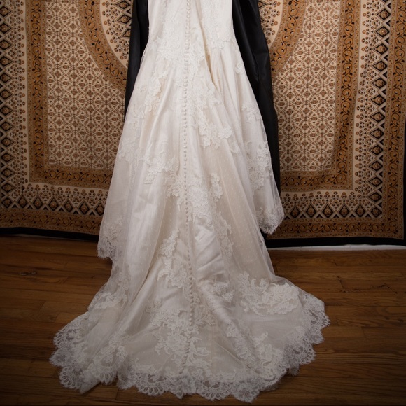 Matthew Christopher Amelie Wedding Dress - Picture 2 of 6